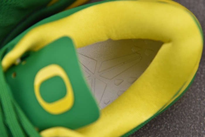 Nike Kobe 8 OREGON DUCKS PE PAC