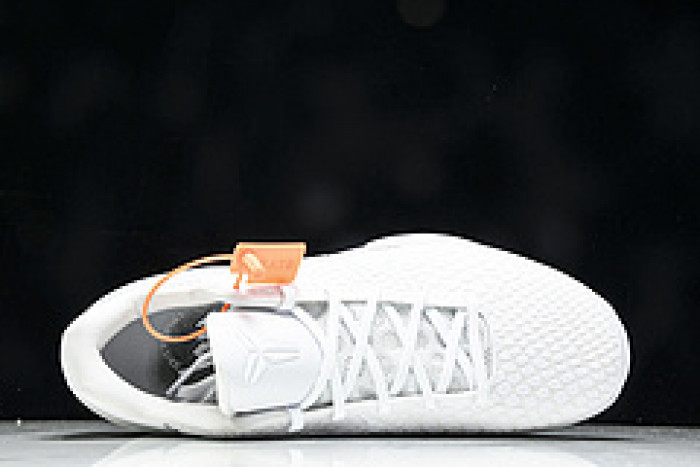 NK Zoom Kobe 6 Protro White DO5079-021