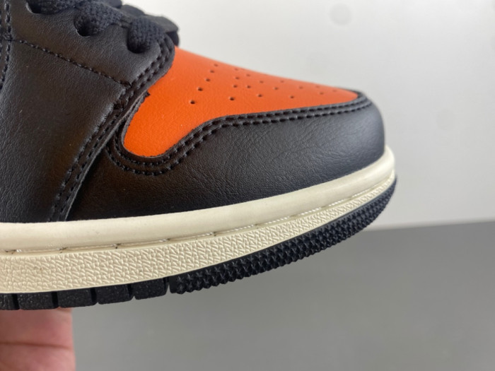 Air Jordan 1 Low 555558-081