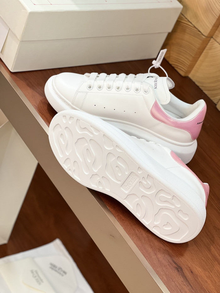 Alexander McQueen sneaker
