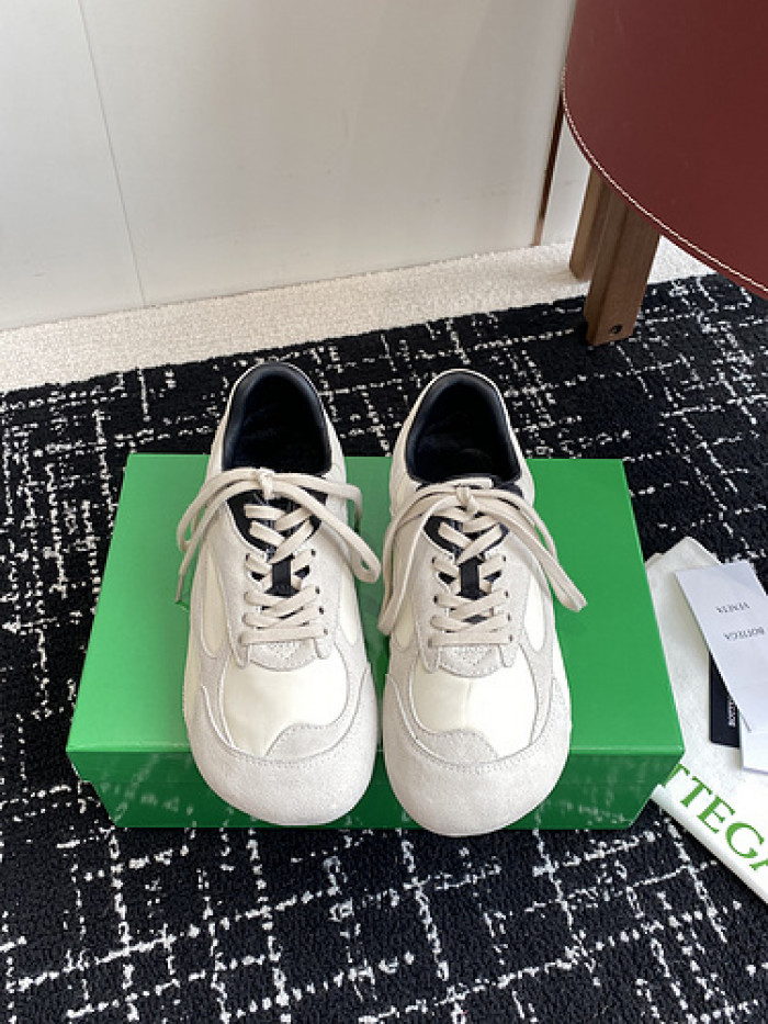 BOTTEGA VENETA SNEAKER