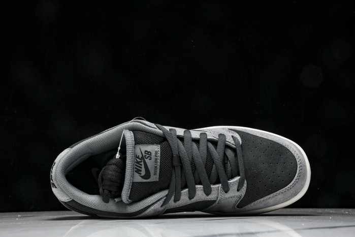 Nike SB Dunk Low HF3063-001