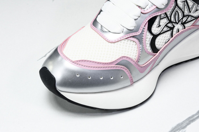 Alexander McQueen sneaker