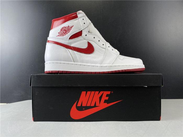 Jordan 1 Retro Metallic Red (2017) 555088-103