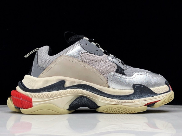BLEN Triple S Silver Red (2018) 512175-W09O3-1081