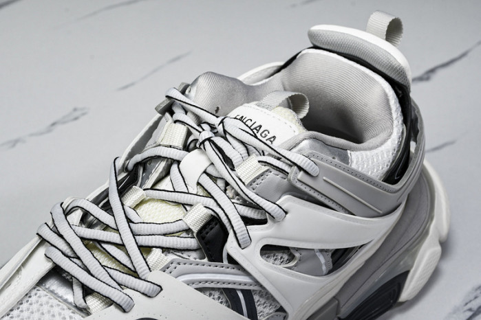 BLEN Track W3AD3 9812