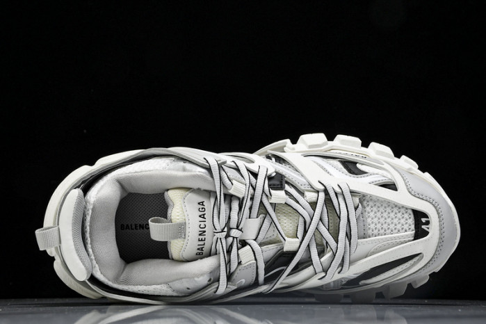 BLEN Track W3AD3 9812