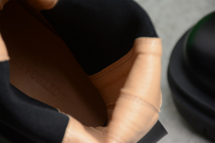 Bo*te*ga ve*ne*ta sneaker