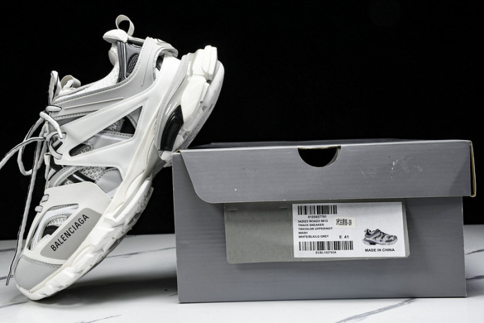 BLEN Track W3AD3 9812