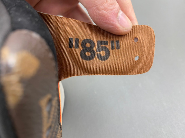 OFF-WHITE x Air Jordan 1 LV