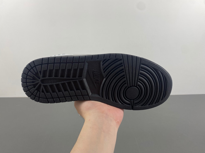 Air Jordan 1 Low HM3689-001