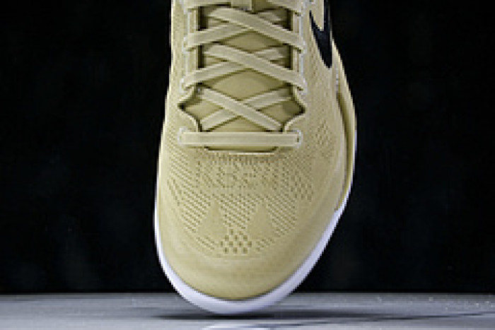 NIKE Kobe 8 Protro“Wolf Grey” HM6469 701