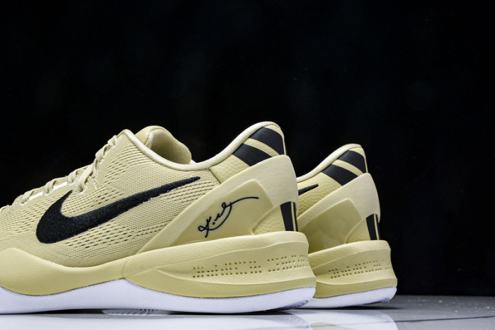 NIKE Kobe 8 Protro“Wolf Grey” HM6469 701