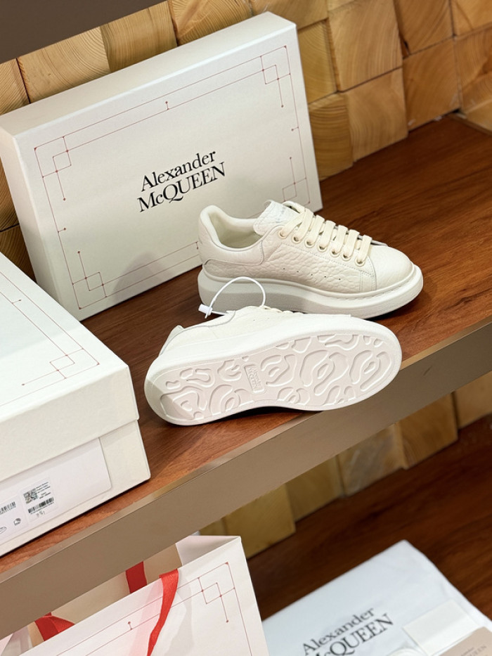 Alexander McQueen sneaker