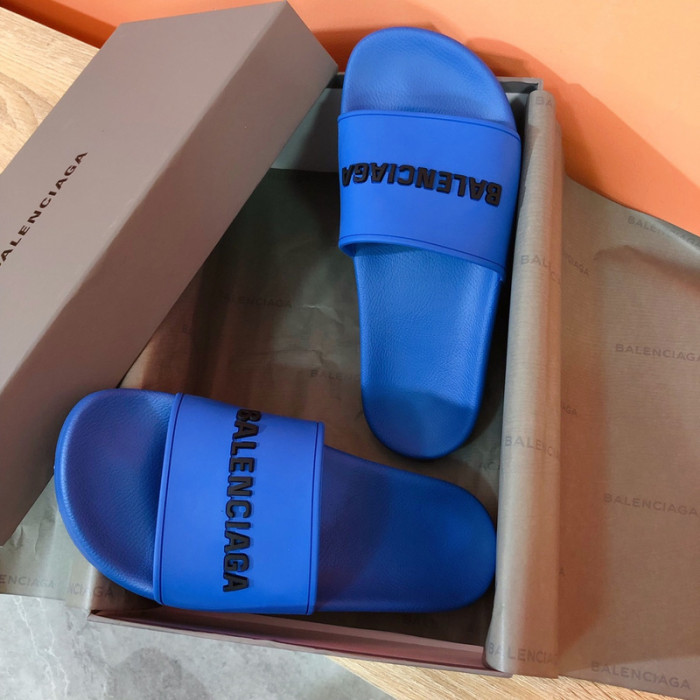 BLEN DESIGNER SLIPPERS