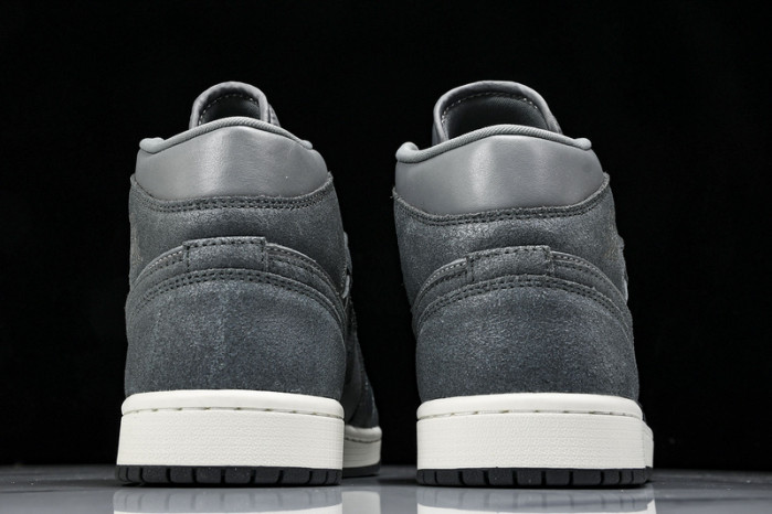 WMNS Air Jordan Mid SE FJ3448-001