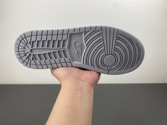 Air Jordan 1 Low OG “Black Toe” CZ0790-110