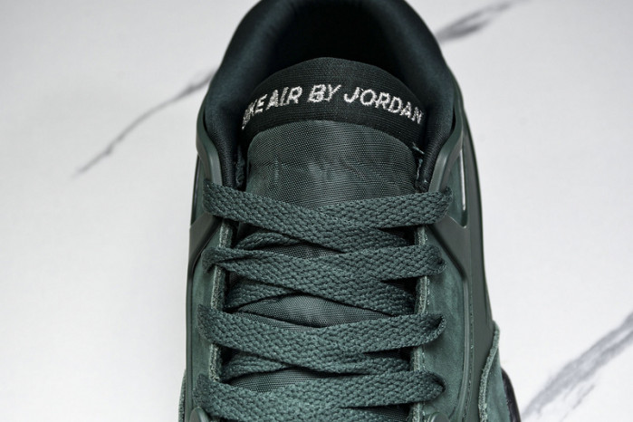 WMNS Air Jordan 4 RM“OXIDIZED GREEN” FQ7940-300