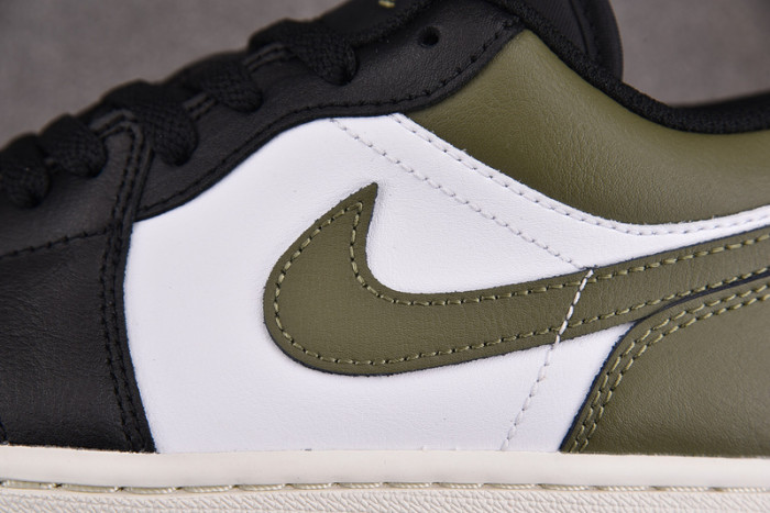 Air Jordan 1 Low Black Toe Medium Olive 553558-092