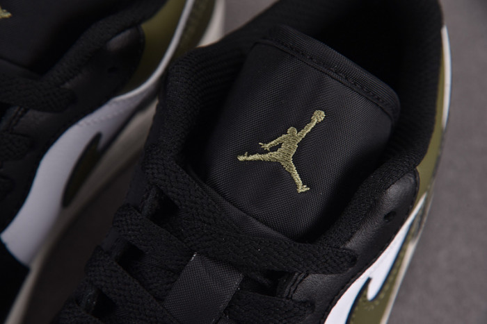 Air Jordan 1 Low Black Toe Medium Olive 553558-092