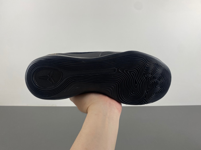 Nike Kobe 9 EM Low 646701-701