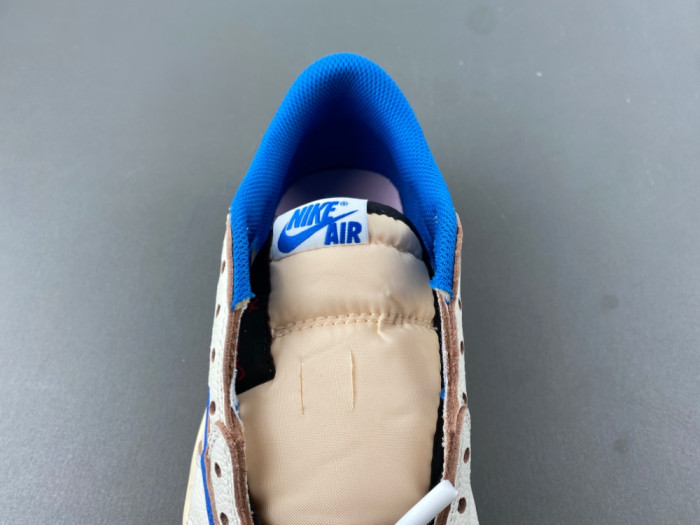 Fragment Design x Travis Scott Air Jordan 1 Low OG SP DM7866-104