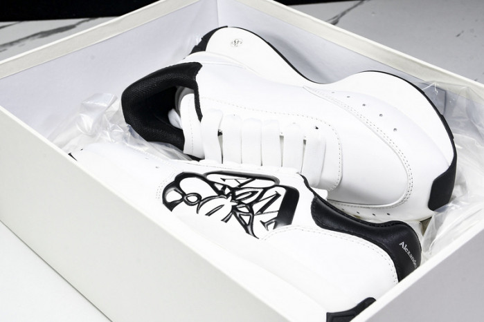 Alexander McQueen sneaker