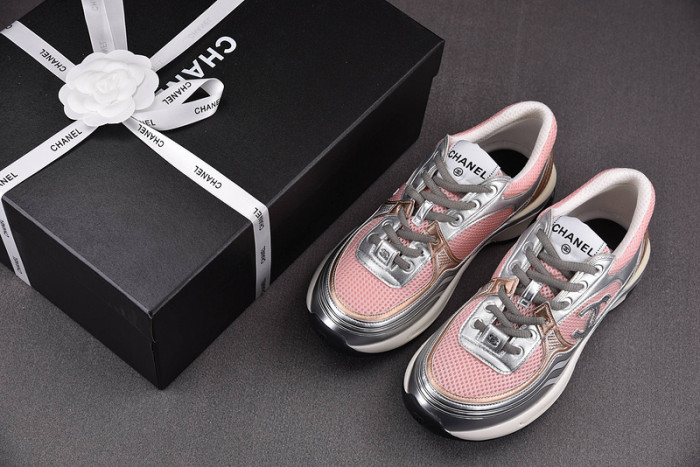 CHANEEL sneaker