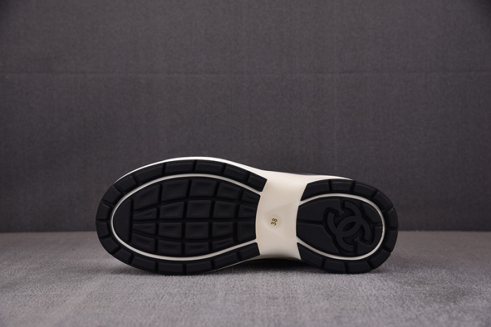CHANEEL sneaker