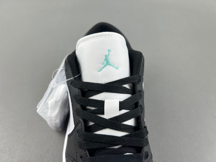 Air Jordan 1 Low 5553558-131