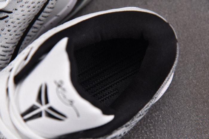 NK Kobe 9 Elite Low XDR Beethoven 639045-101