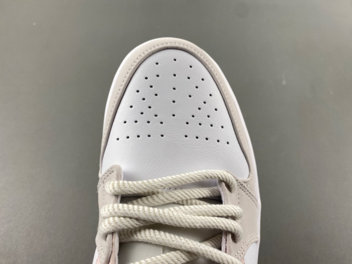 Air Jordan 1 Low LB8859-101