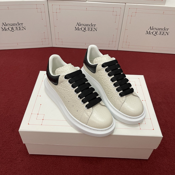 Alexander McQueen sneaker