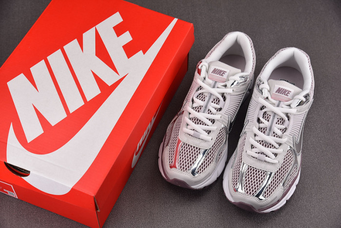 NK Zoom Vomero 5 Metallic Silver Platinum Violet HV6417-001