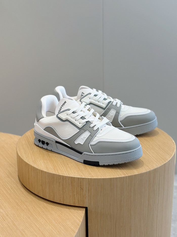 L&V SNEAKERS