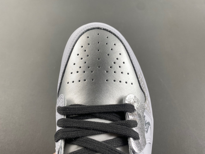 Air Jordan 1 Low 553558-152,