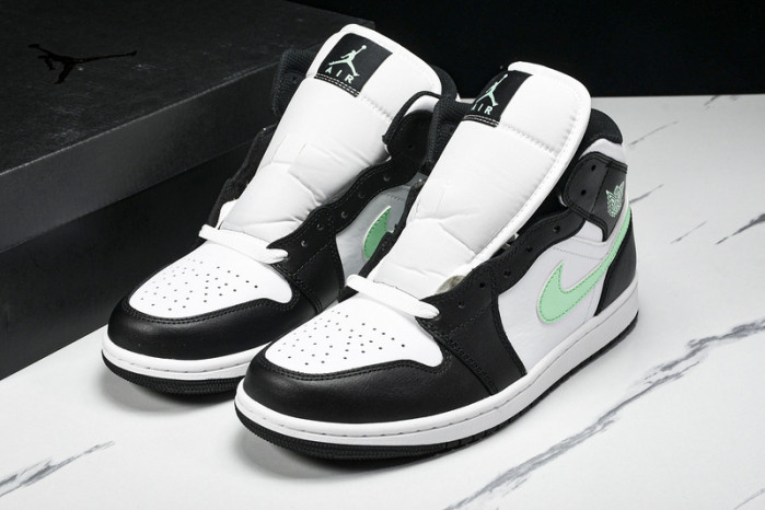 Air Jordan 1 Mid DQ8426-103