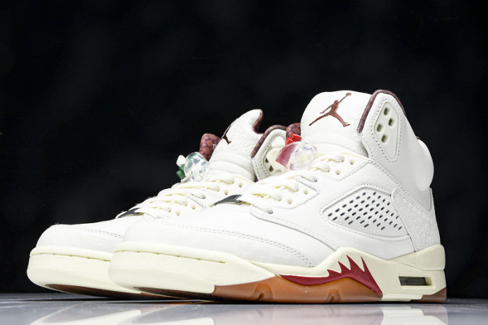 Air Jordan 5 "El Grito" Sail and Dark Pony HF8833-100