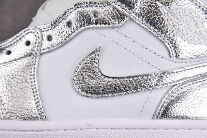 WMNS Air Jordan 1 Mid SE Metallic Silver FN5031-100