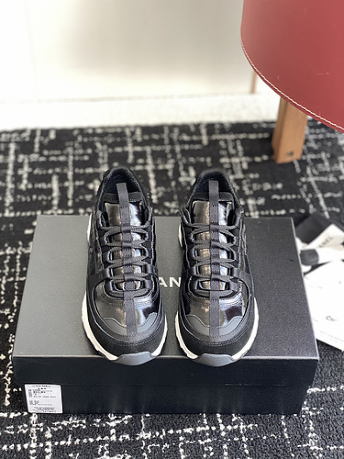 CHANEEL sneaker