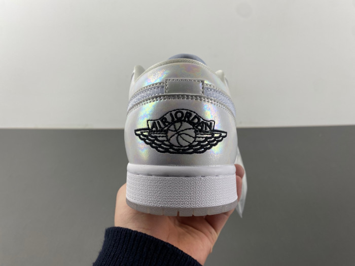 Air Jordan 1 Low SE “CNY” HF4080-001