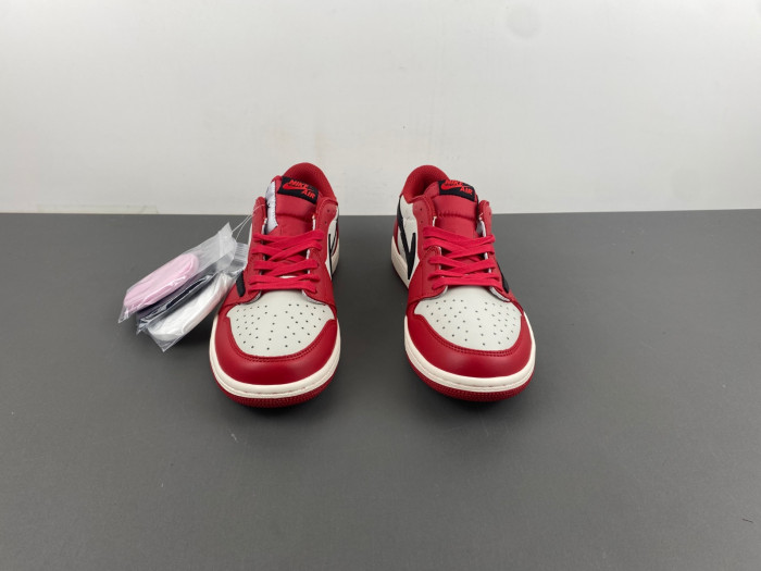 Travis Scott x Air Jordan DZ4137-700