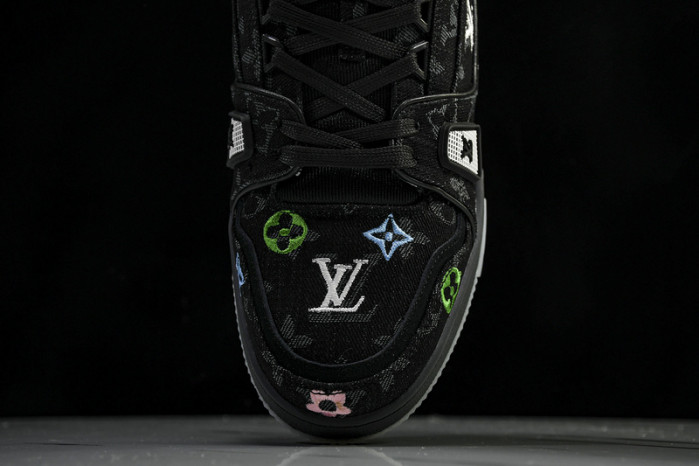 L&V SNEAKERS