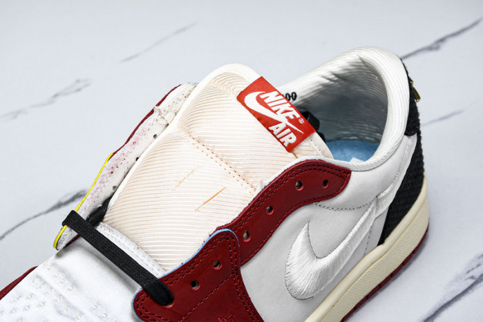 Trophy Room x Air Jordan 1 Low OG “Rookie Card: Home” HV6157-100