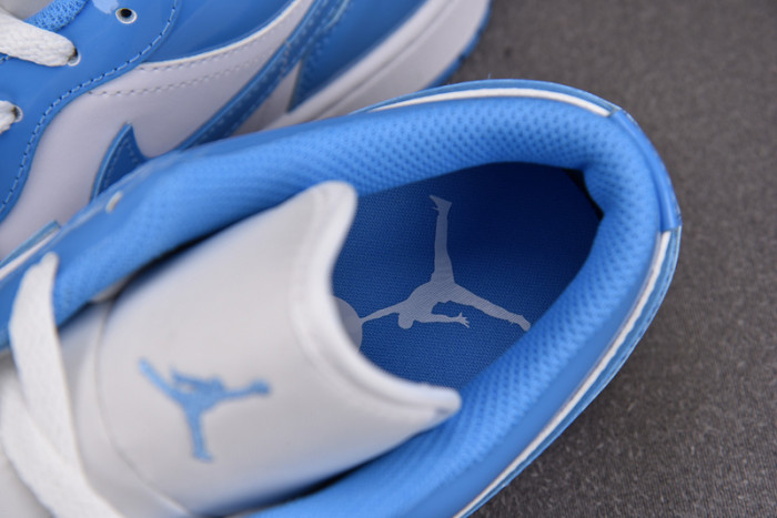 Air Jordan 1 Low SE White Legend Blue FZ2138-114